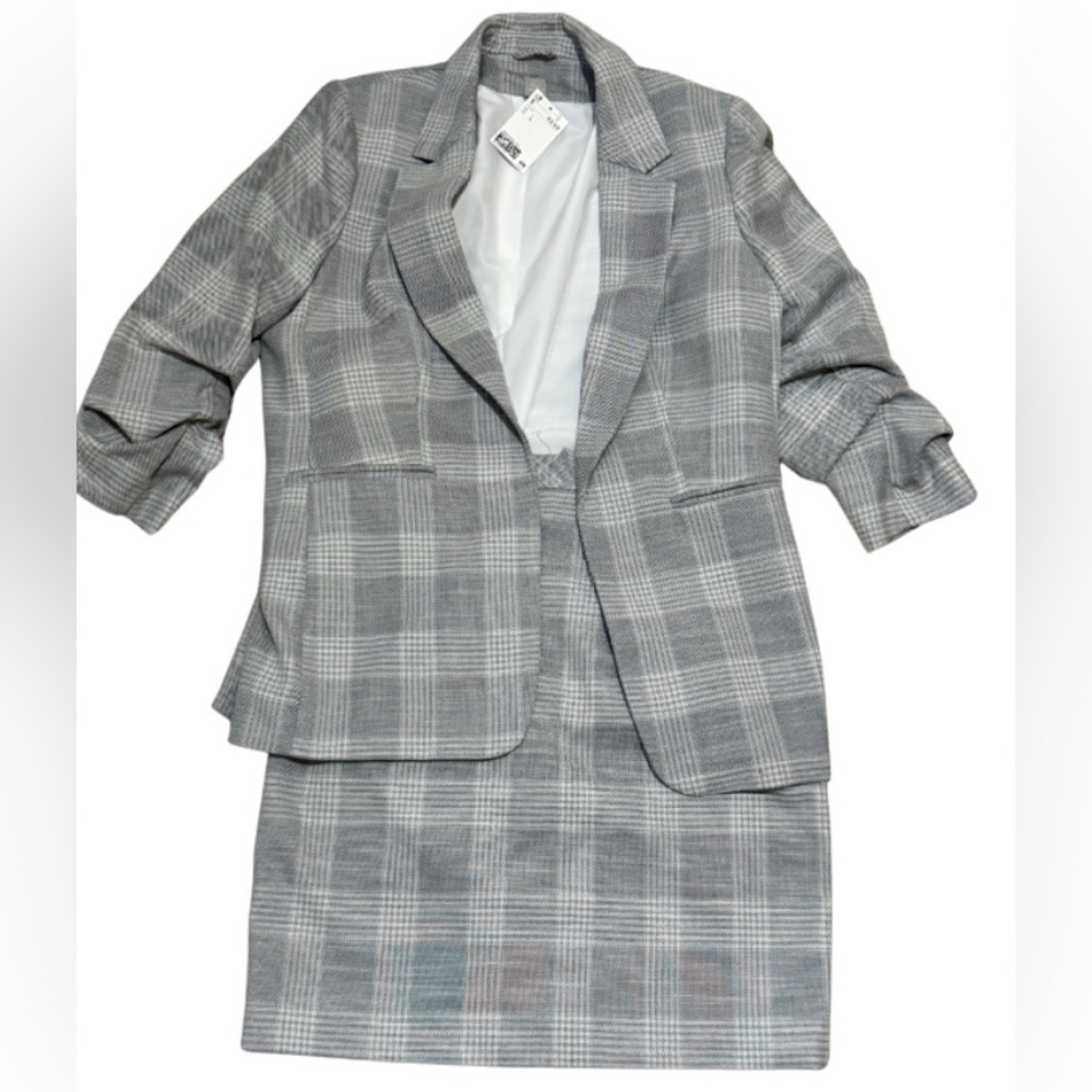 NWT H&M Plaid Blazer and Skirt Set Size Large - Picture 2 of 14